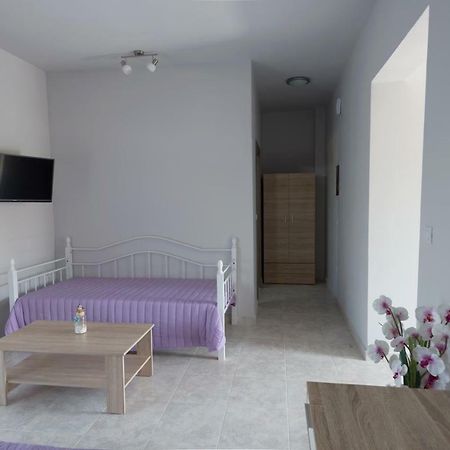 Paulsia Apartments Psinthos Ngoại thất bức ảnh