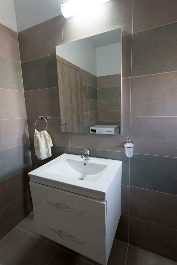 Paulsia Apartments Psinthos Ngoại thất bức ảnh