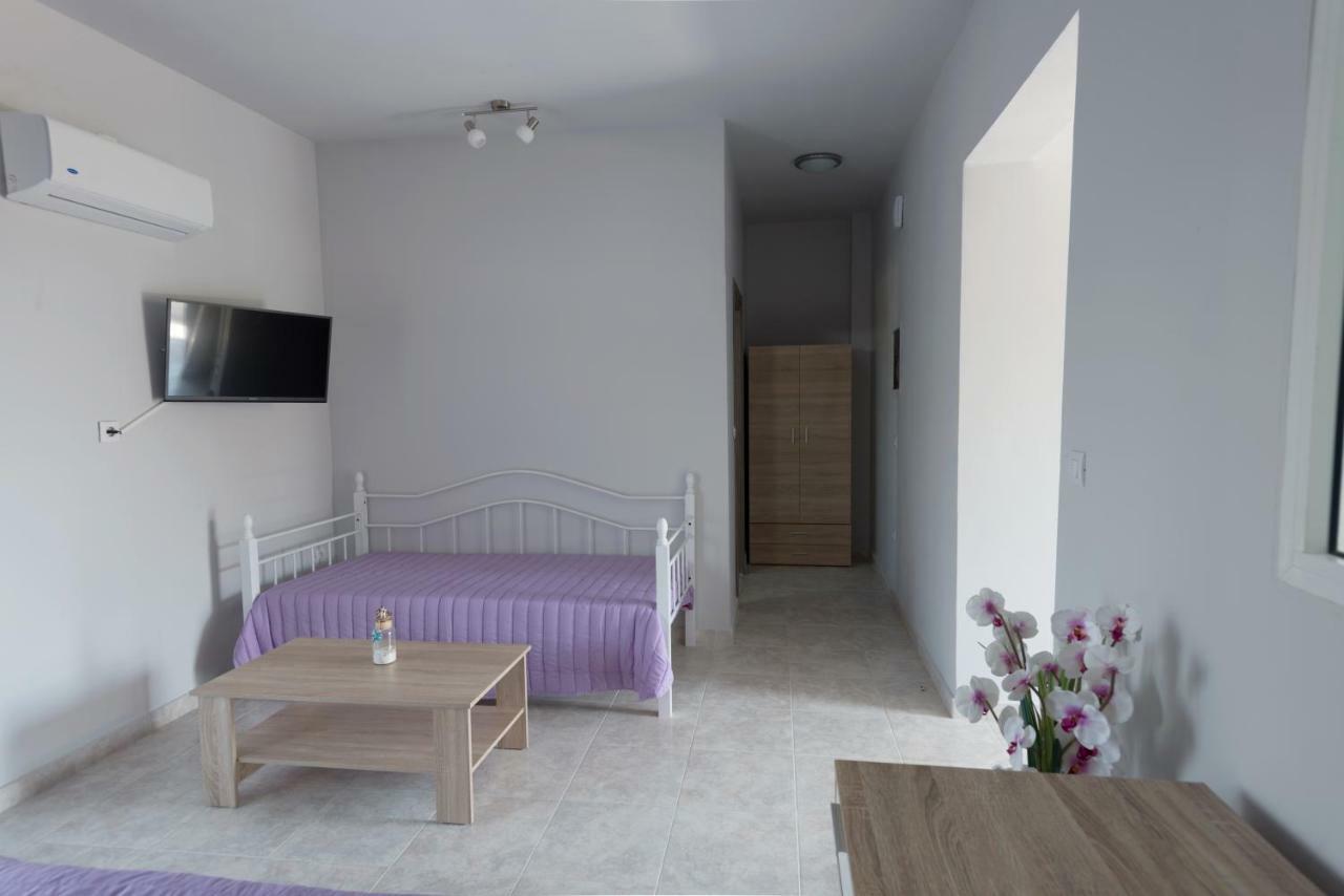Paulsia Apartments Psinthos Ngoại thất bức ảnh