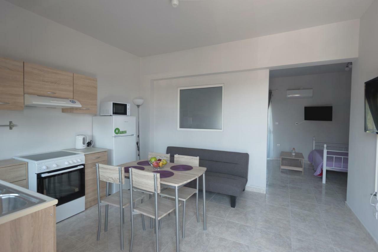Paulsia Apartments Psinthos Ngoại thất bức ảnh